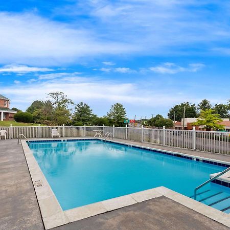 Econo Lodge Waynesboro - Skyline Drive 外观 照片