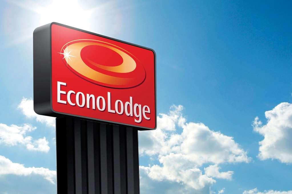 Econo Lodge Waynesboro - Skyline Drive 外观 照片