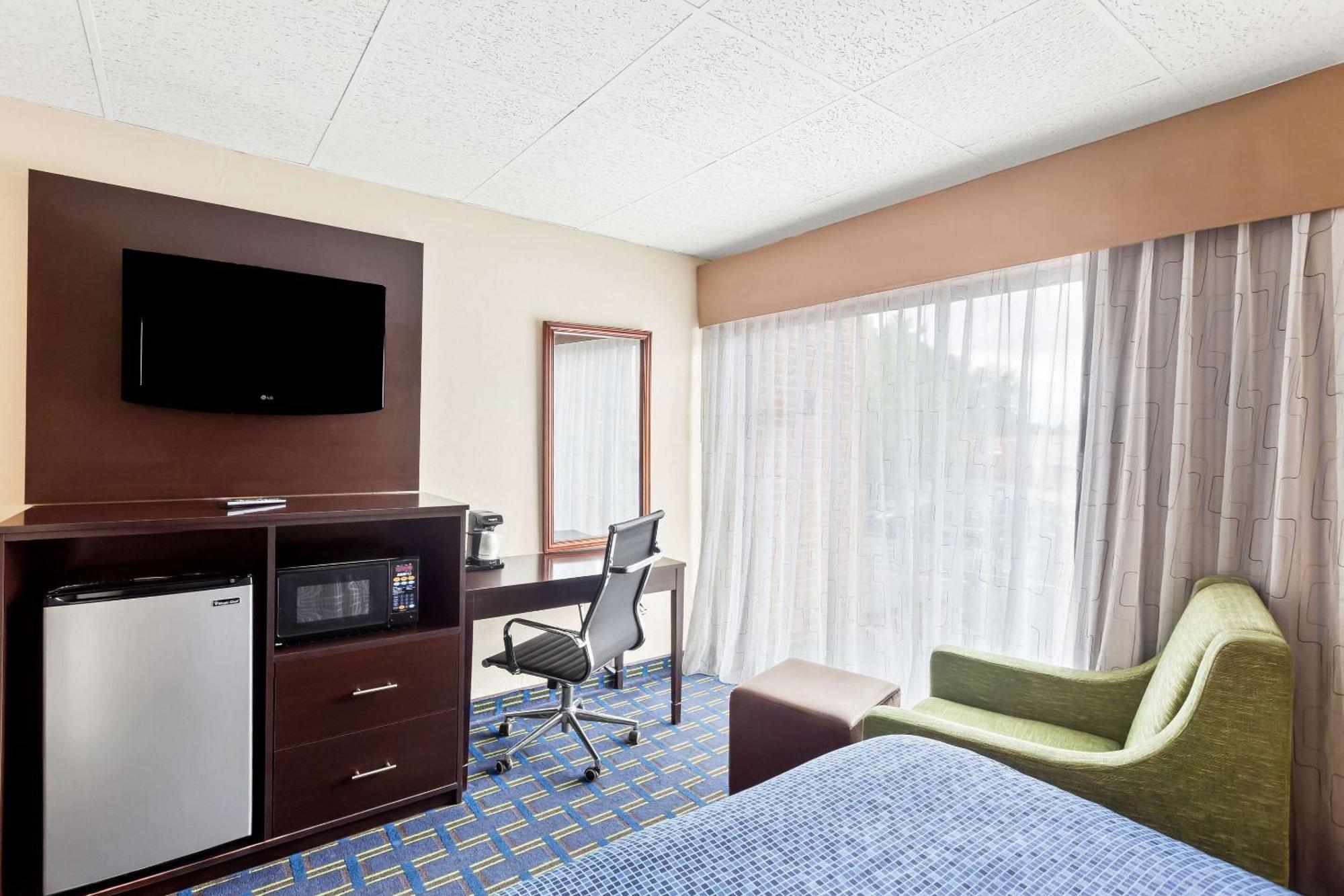 Econo Lodge Waynesboro - Skyline Drive 外观 照片