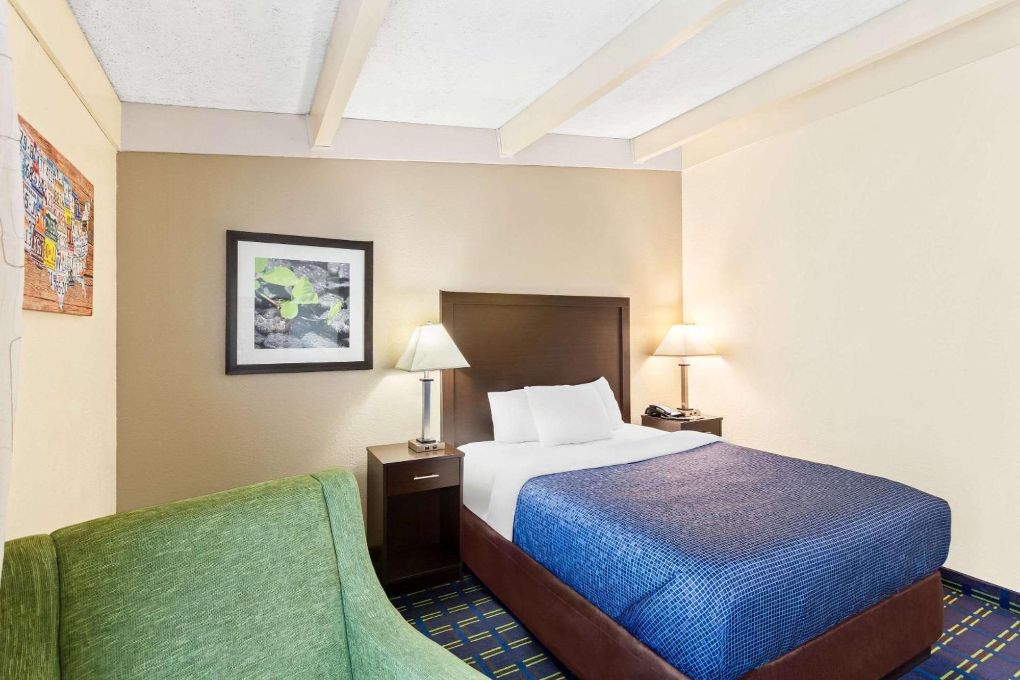 Econo Lodge Waynesboro - Skyline Drive 外观 照片