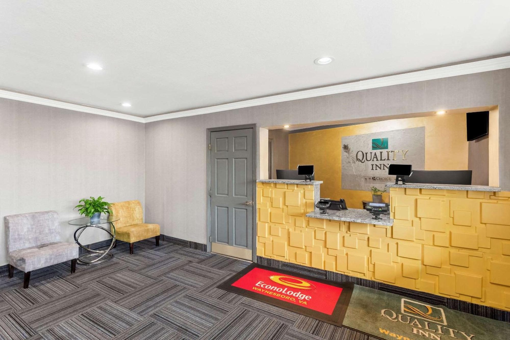 Econo Lodge Waynesboro - Skyline Drive 外观 照片