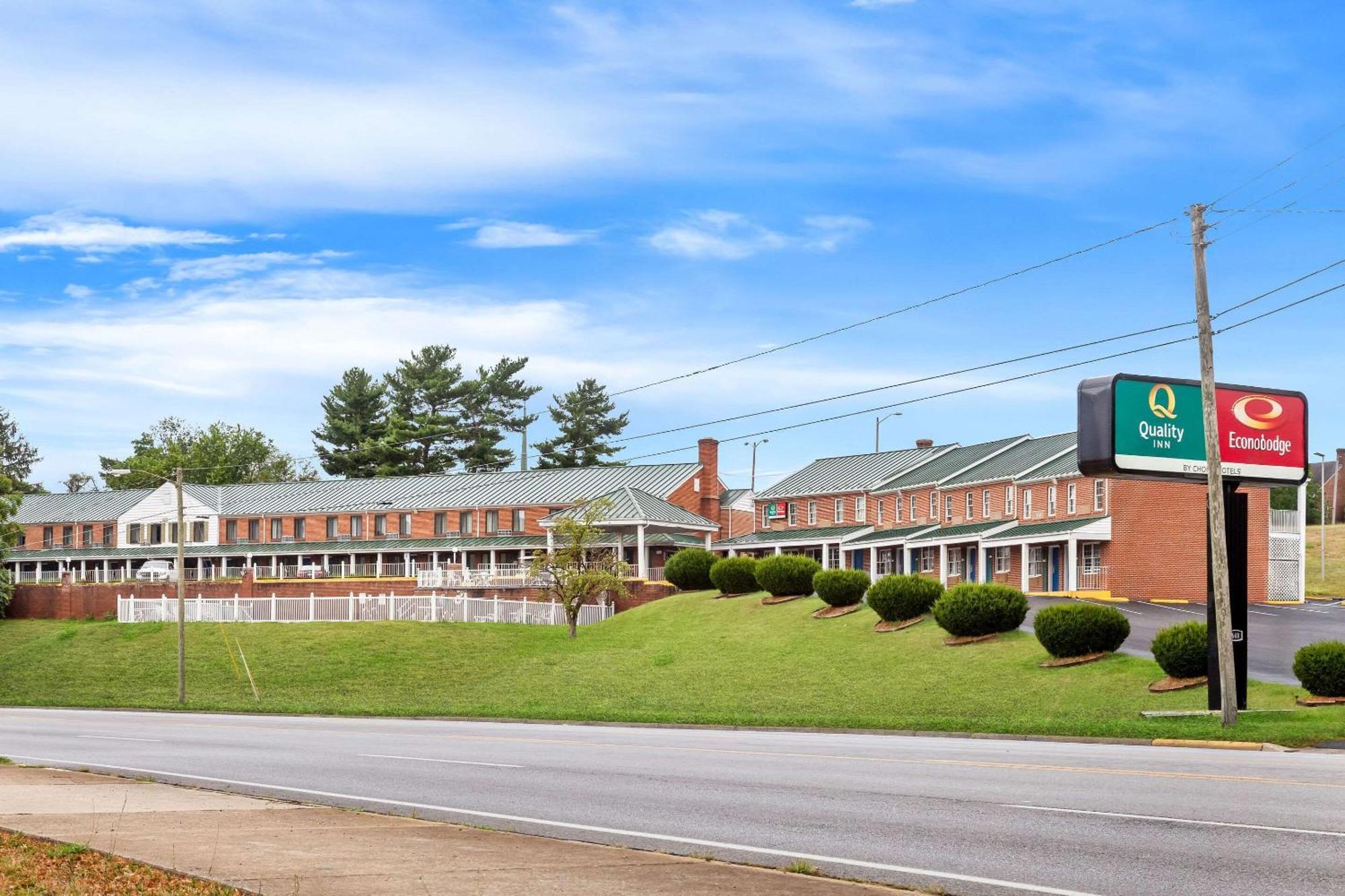 Econo Lodge Waynesboro - Skyline Drive 外观 照片