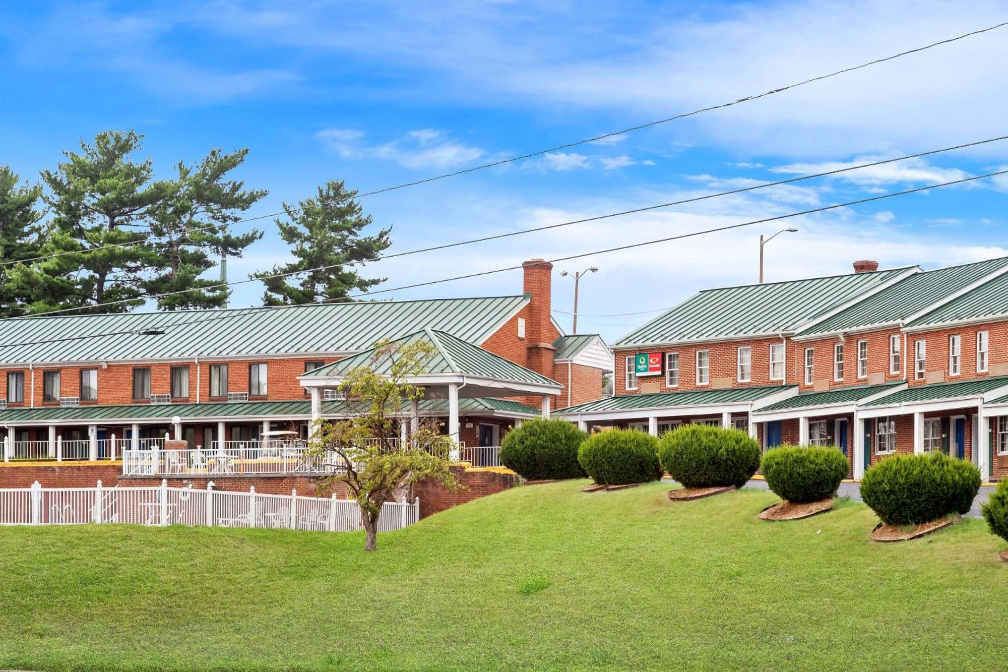 Econo Lodge Waynesboro - Skyline Drive 外观 照片